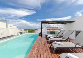 Excepcional 2BR condo rooftop pool, steps to 5th DK